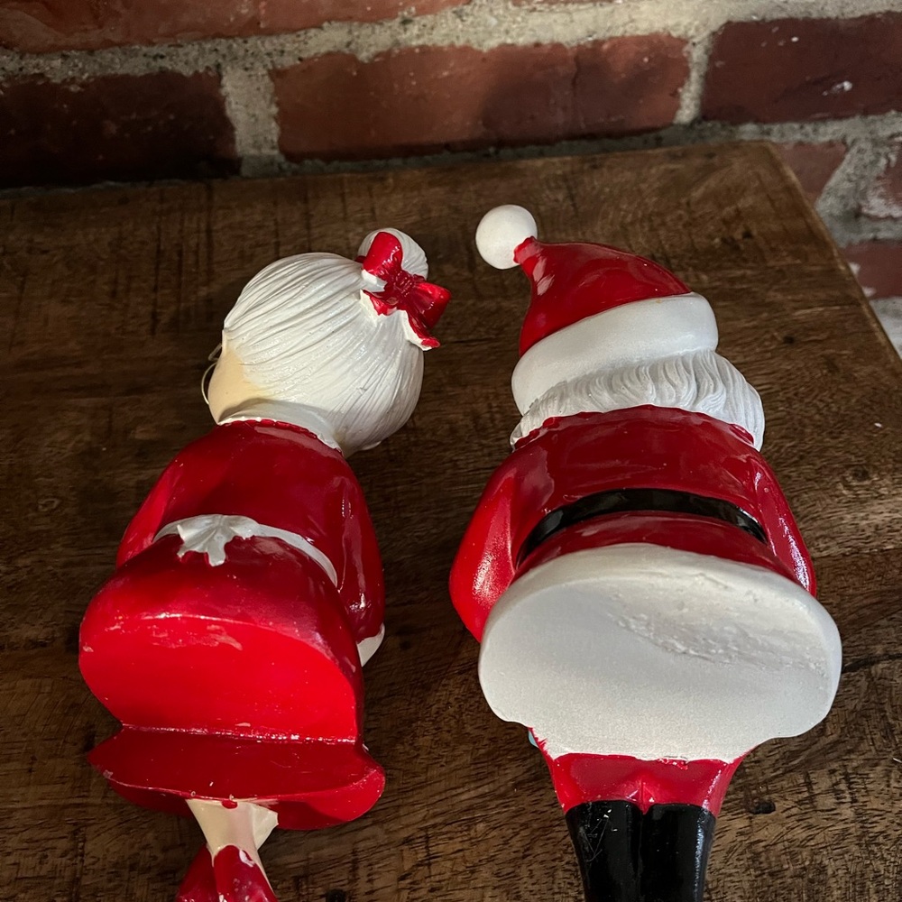 COPY - Martha Stewart, Mr. and Mrs. Santa Claus, they said anywhere with the le… - Picture 2 of 11
